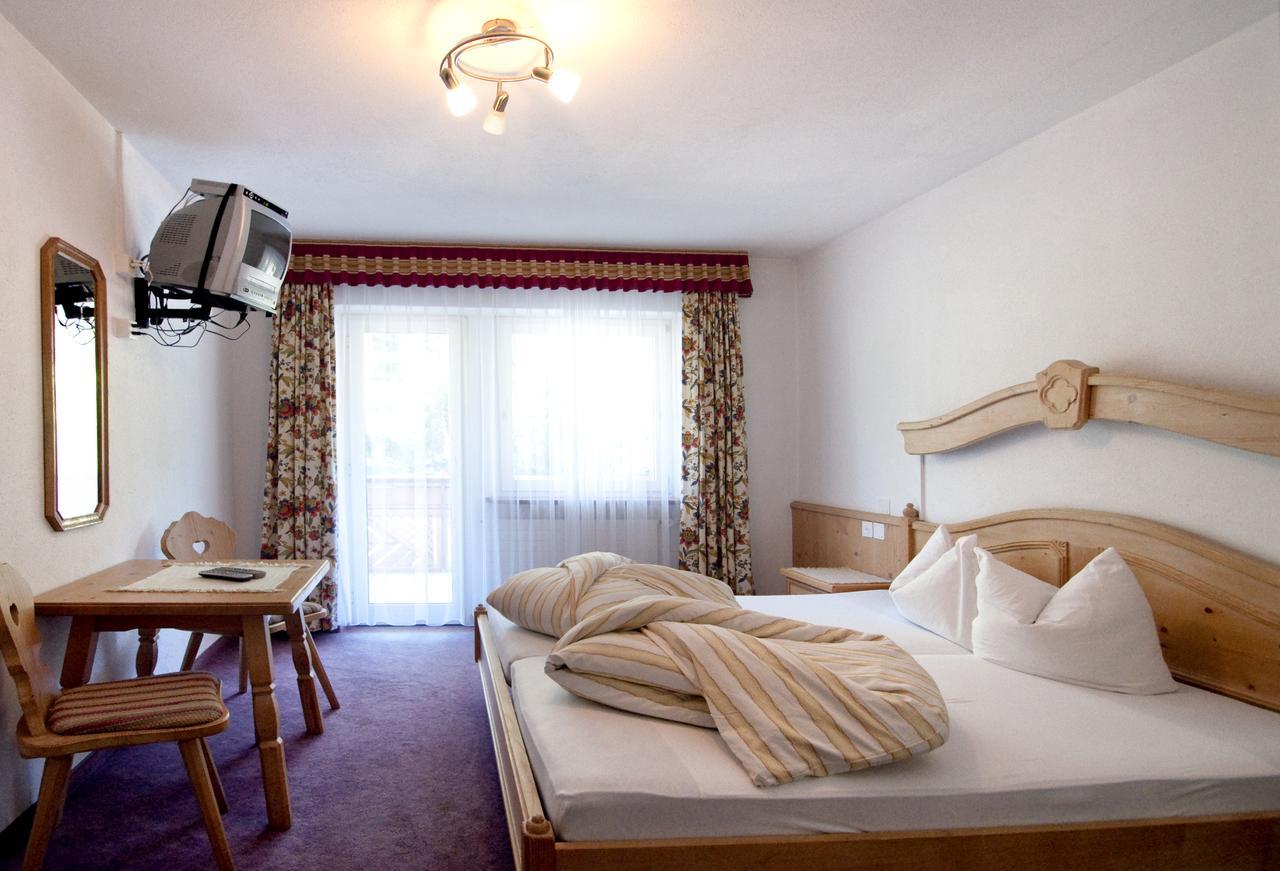 Garni-Appartement Collina Samnaun Buitenkant foto